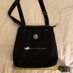 Baggallini crossbody/shoulder bag/backpack
